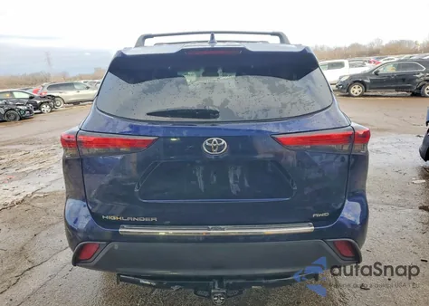 2021 Toyota Highlander L z USA, uszkodzony, nr VIN 5TDCZRBH3MS095084